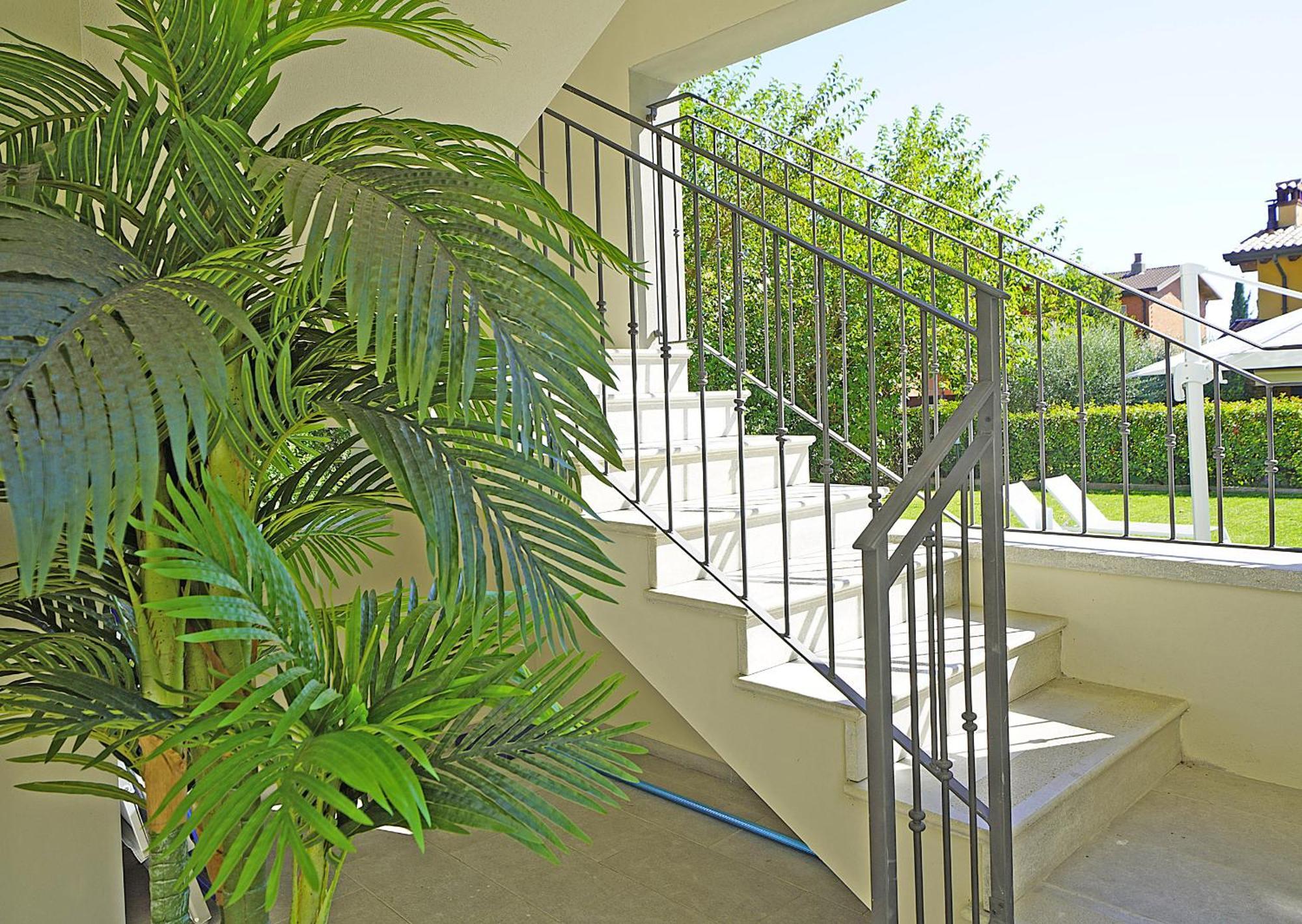 Villa Caterina Apartments By Wonderful Italy Desenzano del Garda Exterior photo